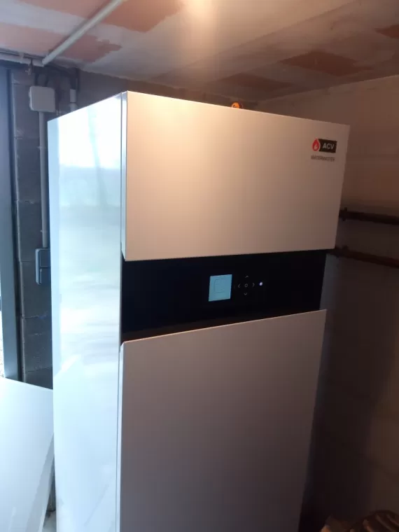 L'entreprise MENSION PASQUET à installé un chauffe eau gaz à Charroux, Saint-Pourçain-sur-Sioule, Mension Pasquet