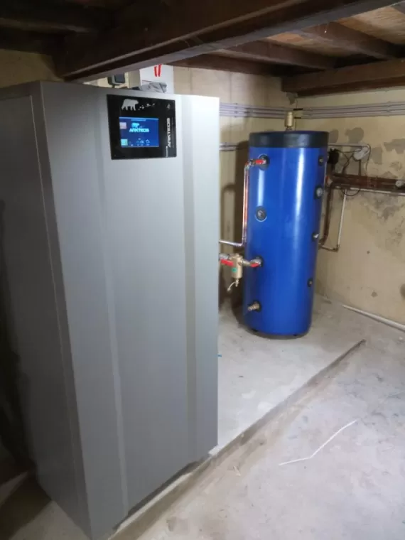 Pose d'une pompe à chaleur géothermie à Taxat-Senat, Saint-Pourçain-sur-Sioule, Mension Pasquet